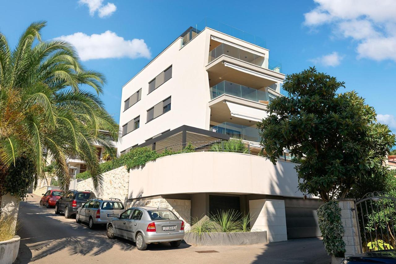 K Luxury Residence Split Exterior photo