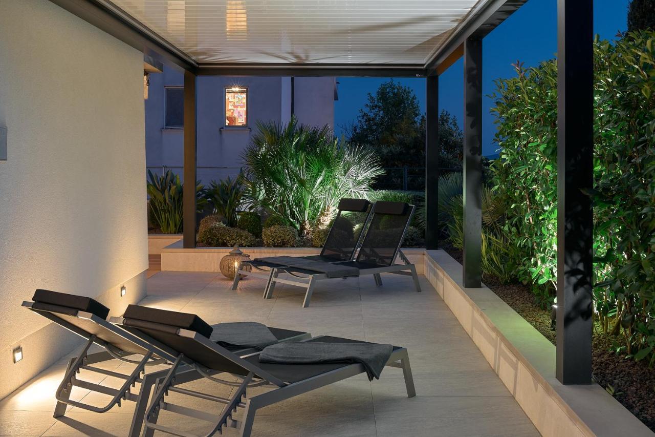 K Luxury Residence Split Exterior photo